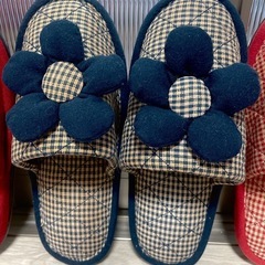 パッチワーク風なスリッパ3足セットの画像