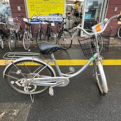 【リサイクルショップどりーむ鹿大前店】No.51　自転車　ママチャリ　24インチ　シルバー　ライト付き　鍵なしの画像