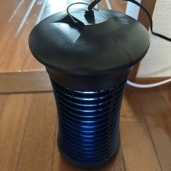 電撃殺虫器の画像