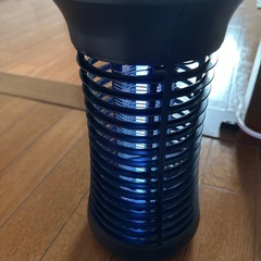 電撃殺虫器