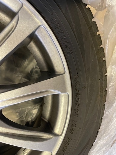 スタッドレスタイヤホイル付き　155/65R14