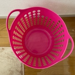 【決まりました】洗濯かご　ニトリ　ピンク の画像