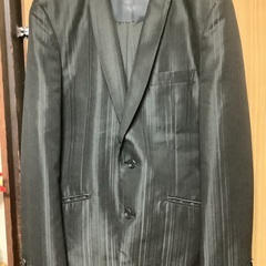 Lサイズのメンズスーツです。