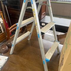 リサイクルショップどりーむ荒田店 No1130 脚立　アルミステップ　