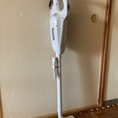 マキタ■CL107FD コードレス掃除機本体の画像