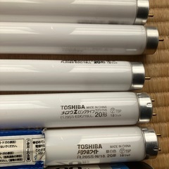 18W 直管　20形　蛍光灯　7本の画像