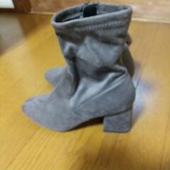 (お話し中)ブーツの画像