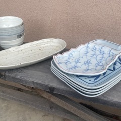 食器の画像