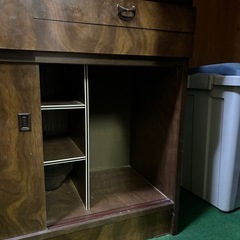 食器棚　2月6日に処分しますの画像