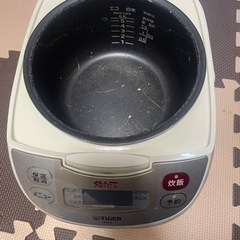 炊飯器の画像