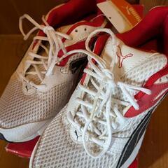 物々交換歓迎！PUMA　Jr　運動靴23センチの画像