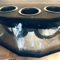 カーオーディオ ツイン　サブウーハー　アンプ付き 重低音の画像