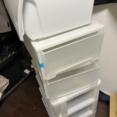 衣装ケースまとめて