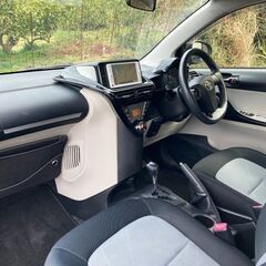  iQ 　100G　実走行！車検たっぷり！の画像