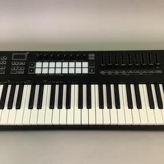 Novation launchkey 88 midi keyboardの画像