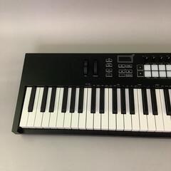 Novation launchkey 88 midi keyboardの画像