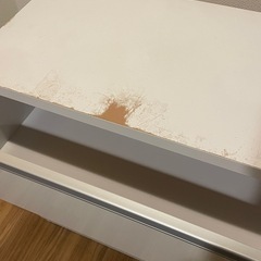 白いタンスの画像
