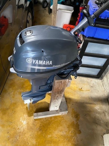 ヤマハ4サイクル８馬力船外機（美品）