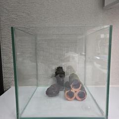 ガラス水槽と装飾アイテムセッ アクアリウム初心者キット