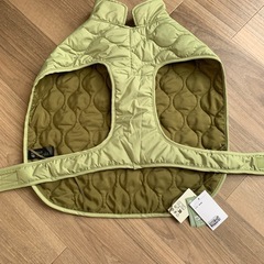 新品　Ｈ&M ワンコ　キルティングドッグジャケット　の画像