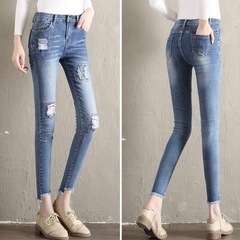 ダメージジーンズの画像