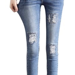 ダメージジーンズ