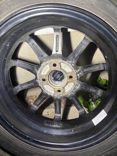 スタッドレスタイヤ4本セット　165/65R15