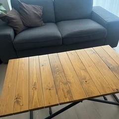 【取りに来られる方限定】キャスター付き昇降テーブルの画像