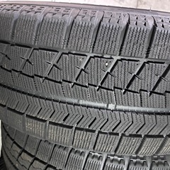 車のパーツ タイヤ、ホイールの画像