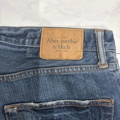 アバクロ　ローライズスリムブーツ　デニムの画像