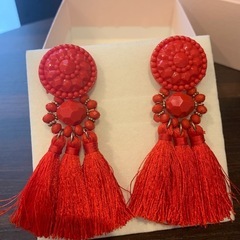 ピアス