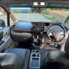平成19年12月。70系トヨタヴォクシーZS.13万㎞。車検9/3/12日まで。の画像