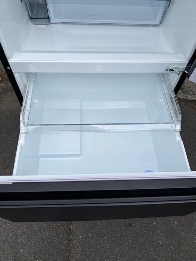 【急募】東芝 GR-W33SC(KZ) 3ドア冷凍冷蔵庫 (326L・右開き) マットチャコール