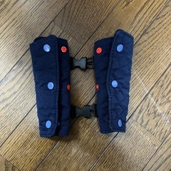 チャイルドシート　ベルトカバー　抜け出し防止