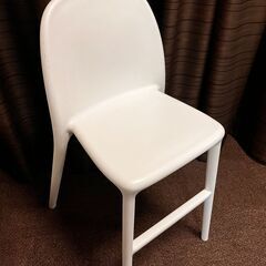 IKEAで購入した子供用ハイチェア（URBAN)