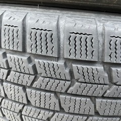 195/65R15 中古スタッドレスタイヤの画像