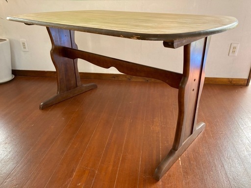 ダイニングテーブル　約135×80×高71cm