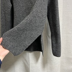 H & M セーターの画像