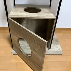 木製キャットタワー（アイリスオーヤマ）の画像