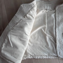 韓国限定　H&M 　ノーカラー　ジャケットの画像
