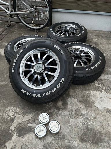 値下げ　
ハイエース    15インチ