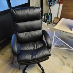 オフィスチェア　ゲーミングチェア