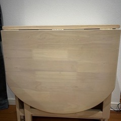 折りたたみテーブル　デスクの画像