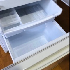 【2/28まで！】2017年製　SHARP 冷蔵庫の画像
