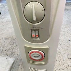 無料！動作確認済✨Delonghi　071221TEC✨デロンギ　オイルヒーター✨暖房器具✨4～10畳【こちらは店舗です。浜村鹿野温泉ICから3分 買取本舗 宮本リサイクル 営業時間9～19時 定休日水曜のみ←連絡できませんm(_ _)m】の画像