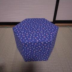 やさしい家具スツールの画像