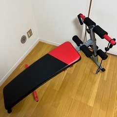 ﾁﾝﾆﾝｸﾞﾏｼｰﾝと腹筋台の画像