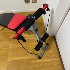 ﾁﾝﾆﾝｸﾞﾏｼｰﾝと腹筋台の画像
