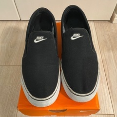 （値段交渉可）NIKE トキ スリッポン キャンバス シューズ／26.0cm／5,000円相当の画像
