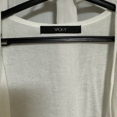 VICKY ホワイト ロングカーディガンの画像